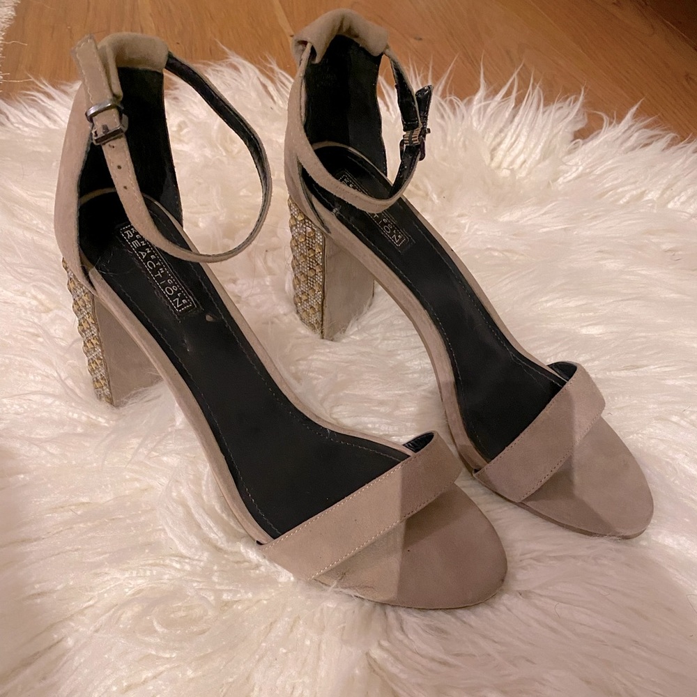 Kenneth Cole Reaction bling block heel sandal in size 12